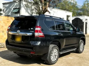 Toyota Land Cruiser Prado 2015 Black