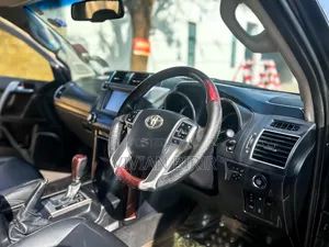 Toyota Land Cruiser Prado 2015 Black