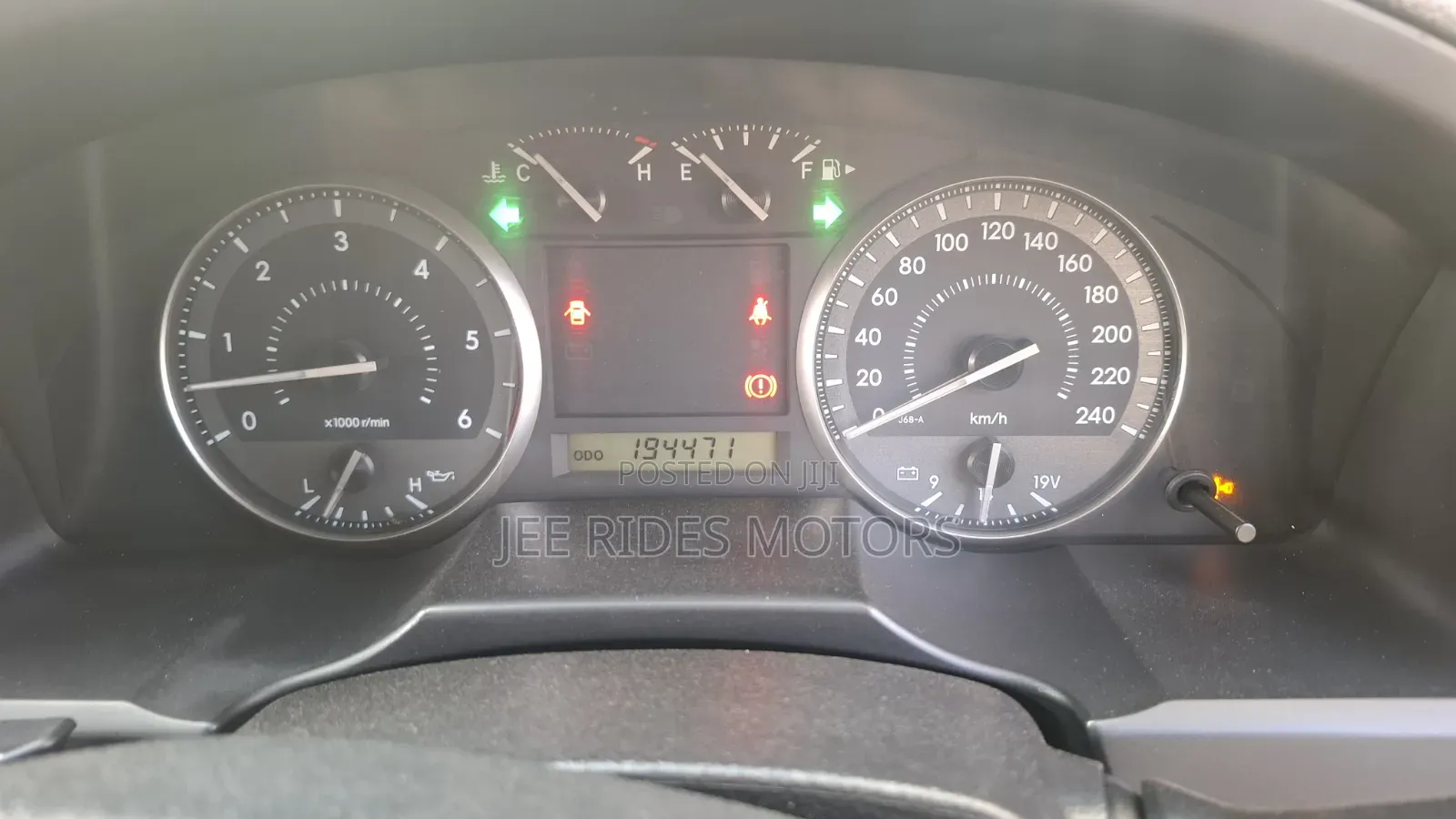 Toyota Land Cruiser 2011 White