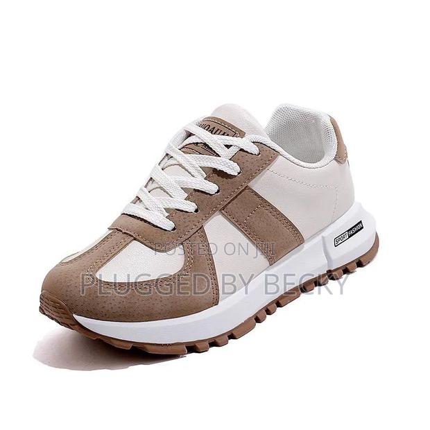 Summer Sneakers - main view