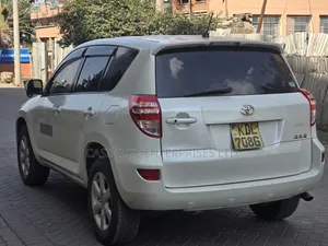 Toyota RAV4 2014 White
