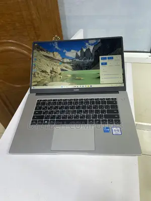 Laptop Huawei Matebook D 15 8GB Intel Core i3 SSD 256GB
