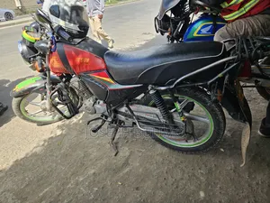 Bajaj Boxer 100 2018 Red