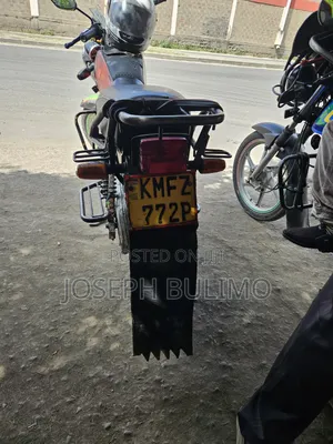 Bajaj Boxer 100 2018 Red