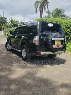 Mitsubishi Pajero 2014 Black