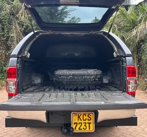 Toyota Hilux 2012 Gray