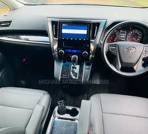 Toyota Vellfire 2019 White