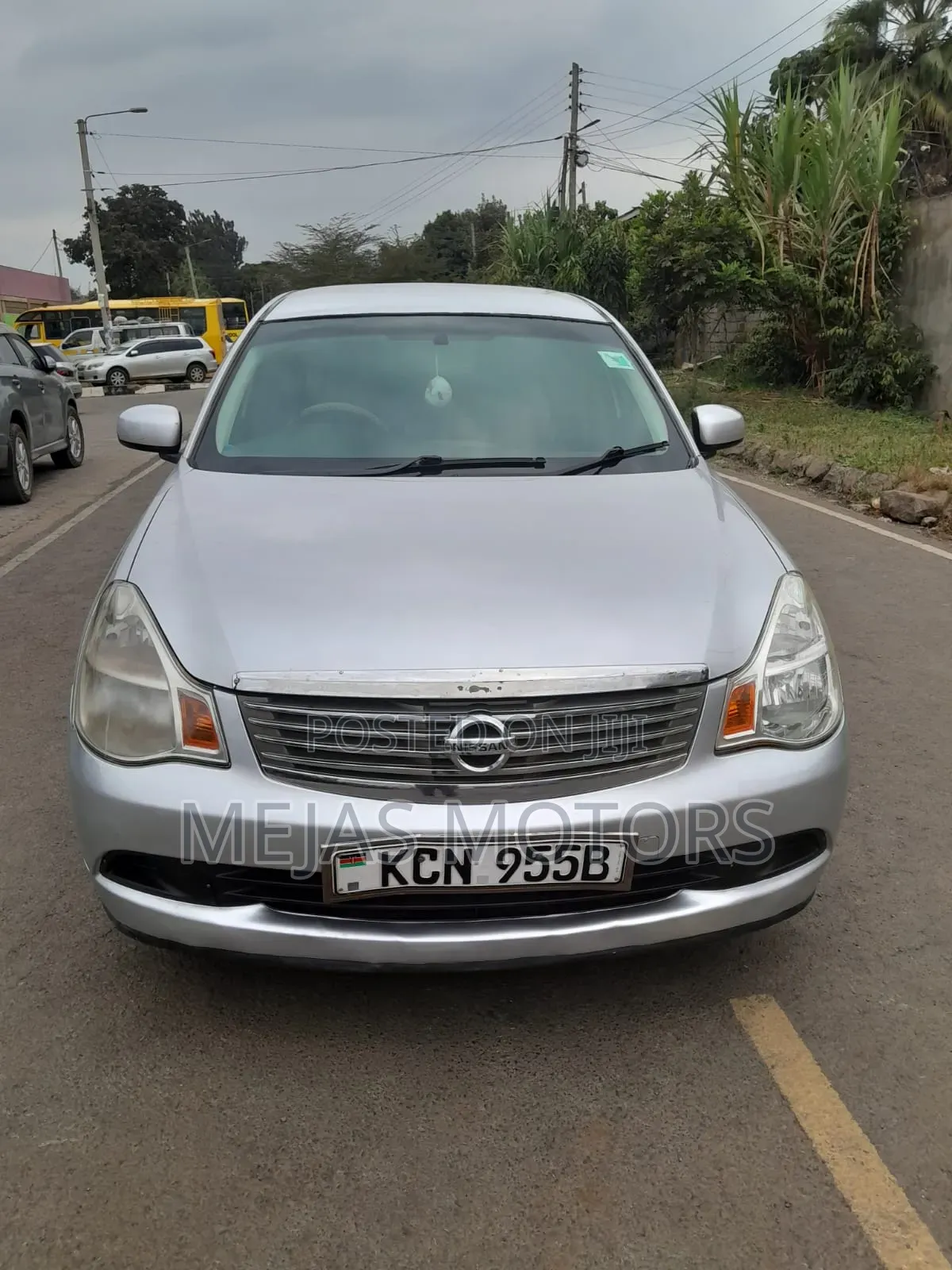 Nissan Bluebird 2011 Silver