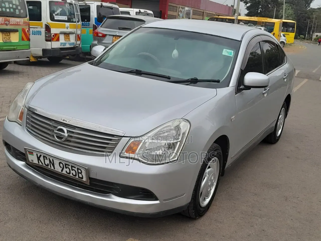 Nissan Bluebird 2011 Silver