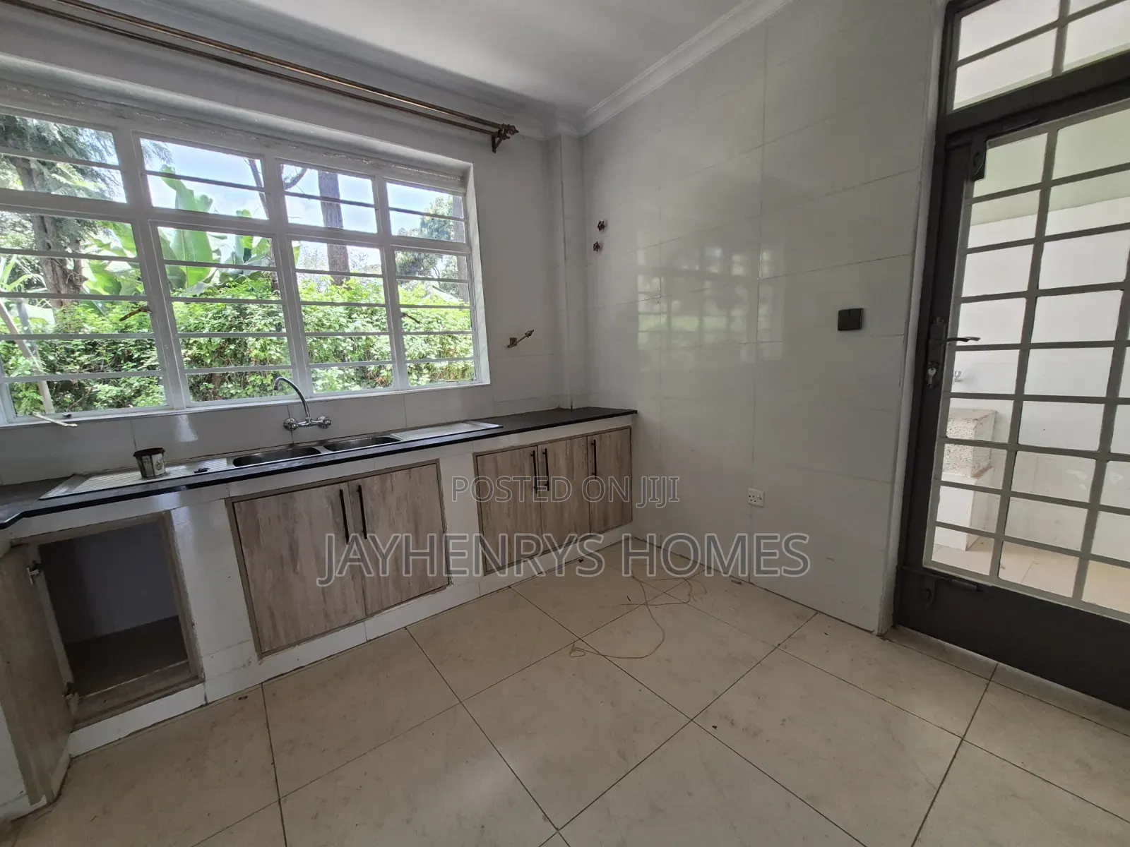 4bdrm House in Garden Estate, Roysambu for rent