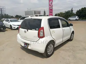 Toyota Passo 2016 White