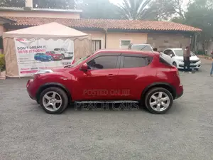 Nissan Juke S 2012 Red