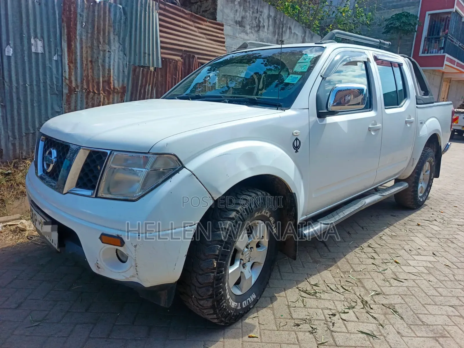 Nissan Navara 2011 White