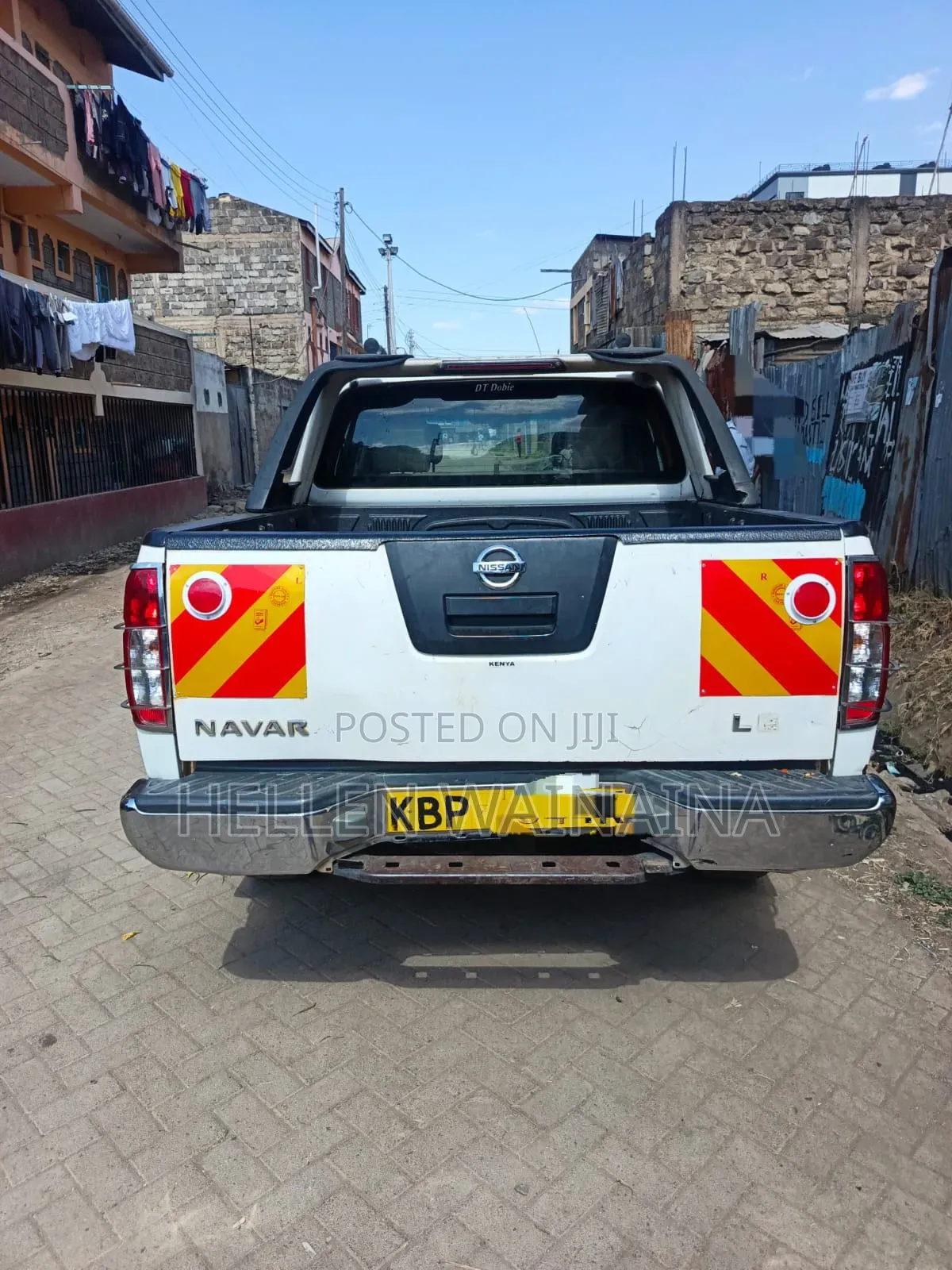 Nissan Navara 2011 White