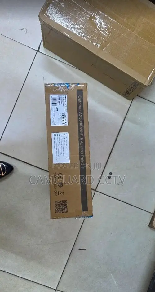 Grandstream GWN7660ELR Outdoor Dual Band Wi-Fi 6 AP