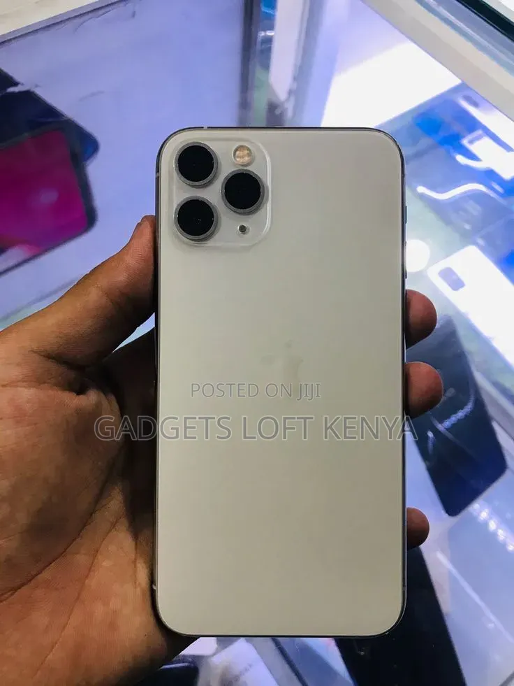 New Apple iPhone 11 Pro Max 256 GB White