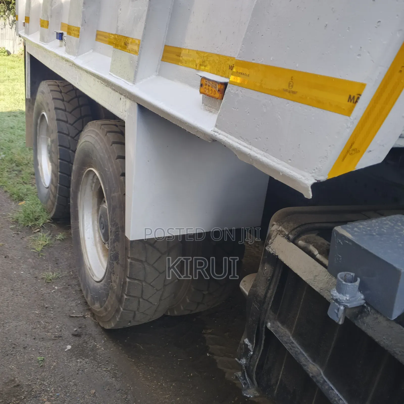 Mercedes Benz Axor Tipper