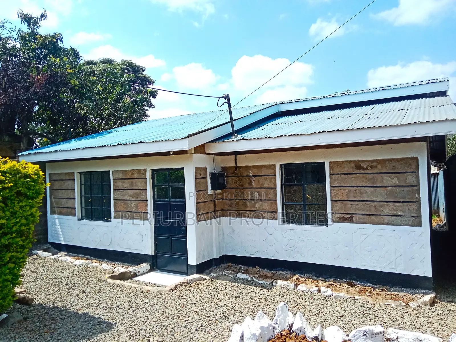 3bdrm Bungalow in Maandazi Road, NkaiMurunya for rent