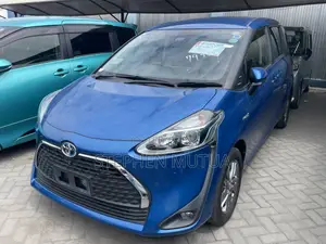 Toyota Sienta 1.5 Hybrid FWD 2019 Blue