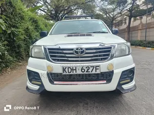 Toyota Hilux 2015 White