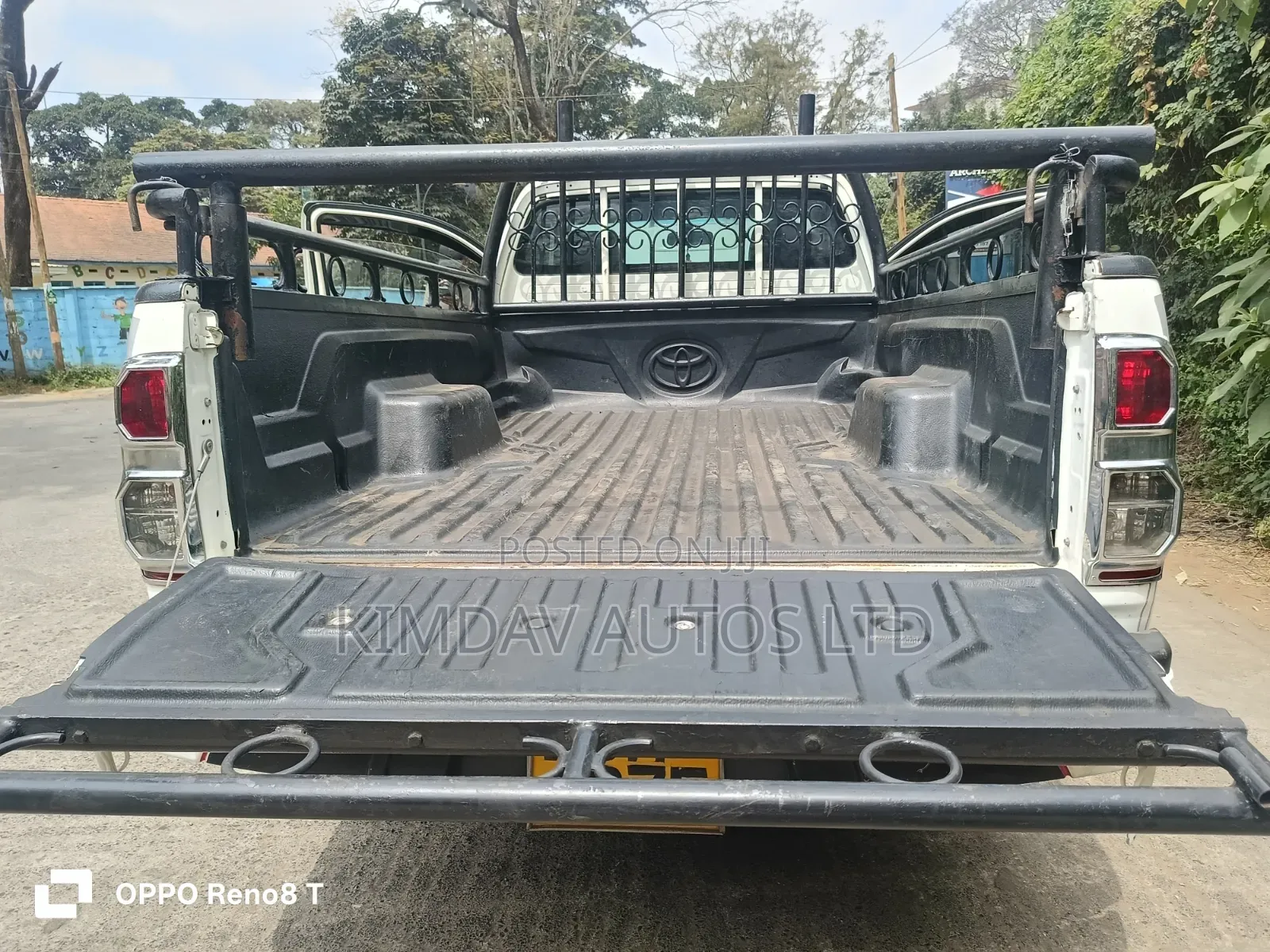 Toyota Hilux 2015 White