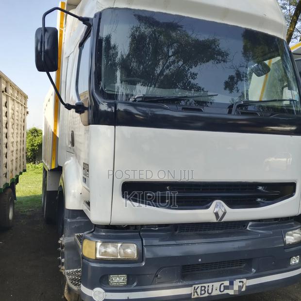 Renault Tipper Lorry - thumbnail 2