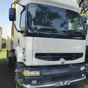Renault Tipper Lorry