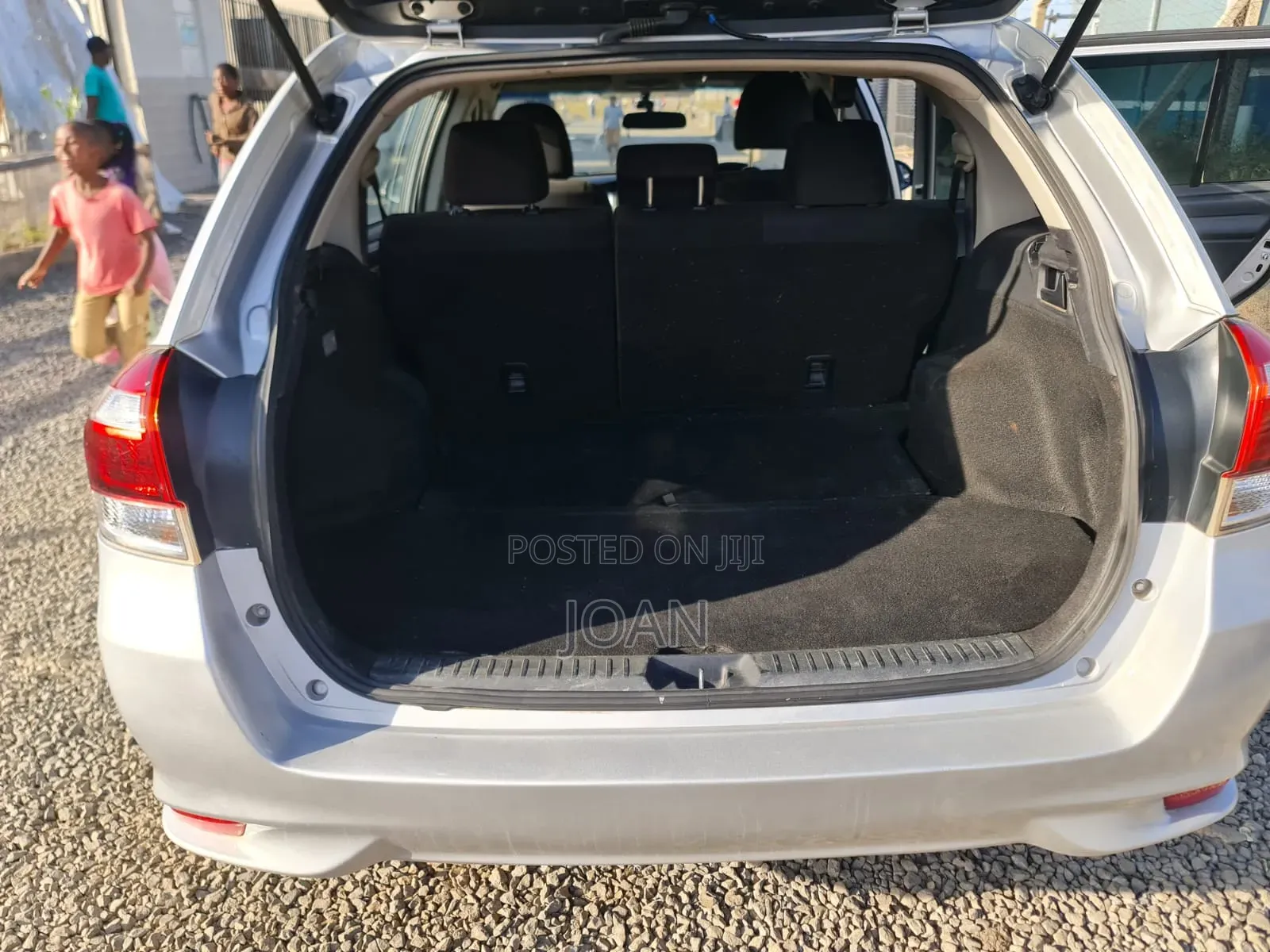 Toyota Corolla Fielder 2018 Silver