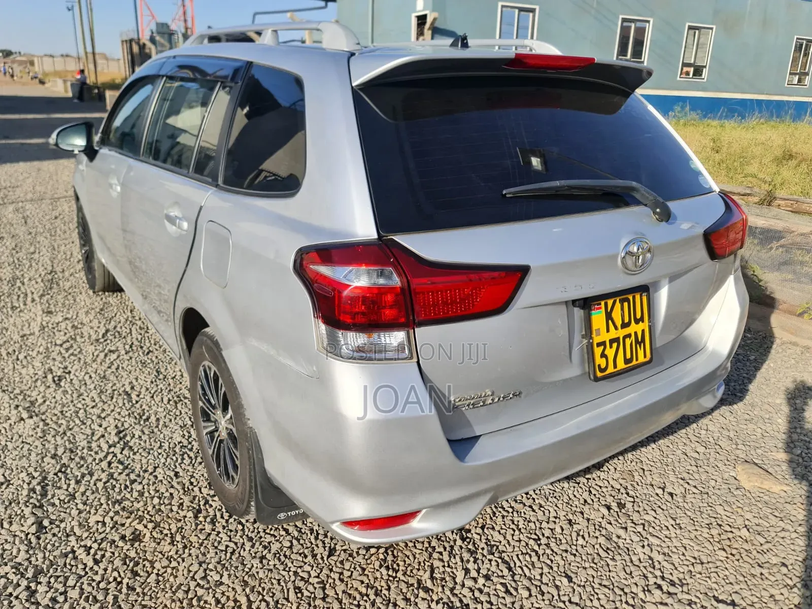 Toyota Corolla Fielder 2018 Silver
