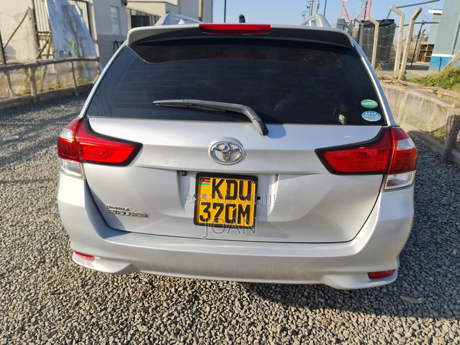 Toyota Corolla Fielder 2018 Silver