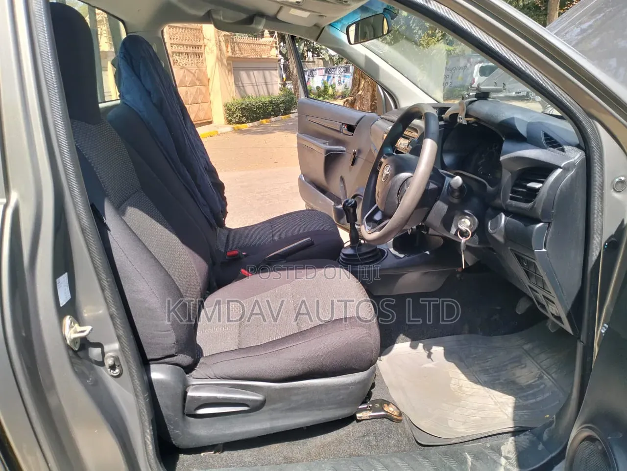 Toyota Hilux 2021 Gray