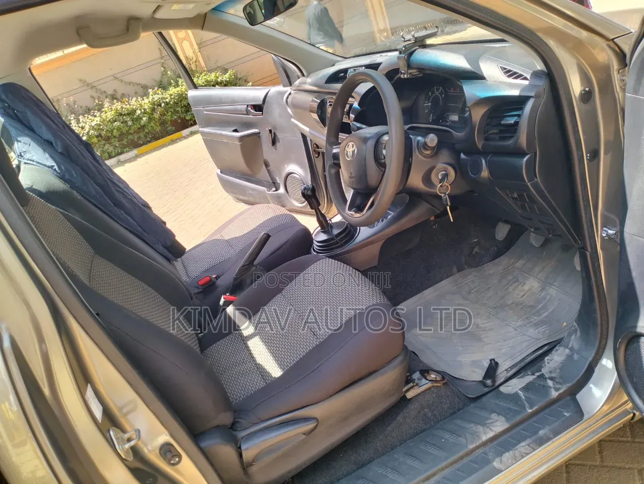 Toyota Hilux 2021 Gray