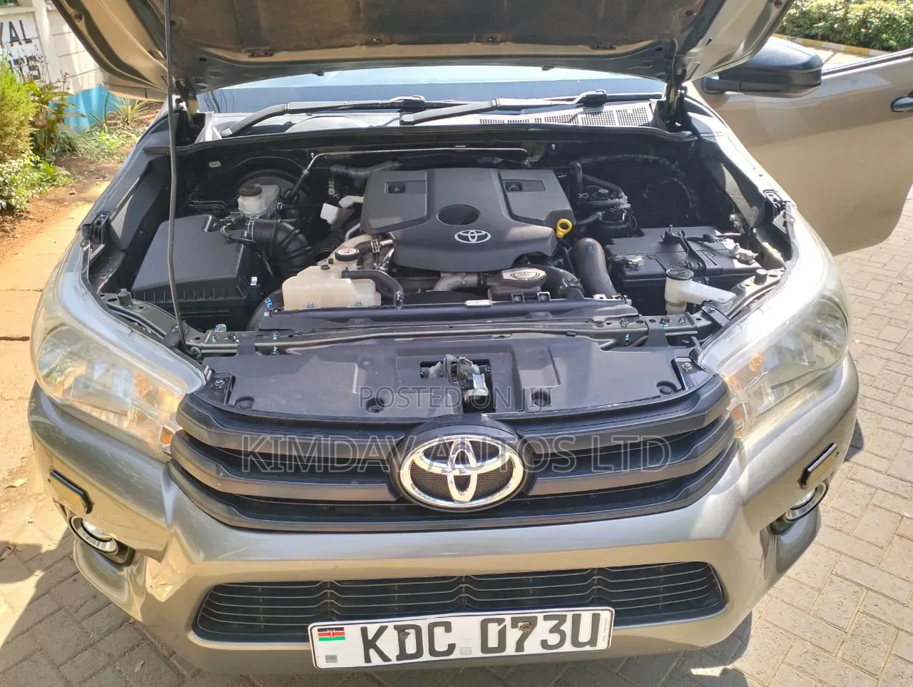 Toyota Hilux 2021 Gray