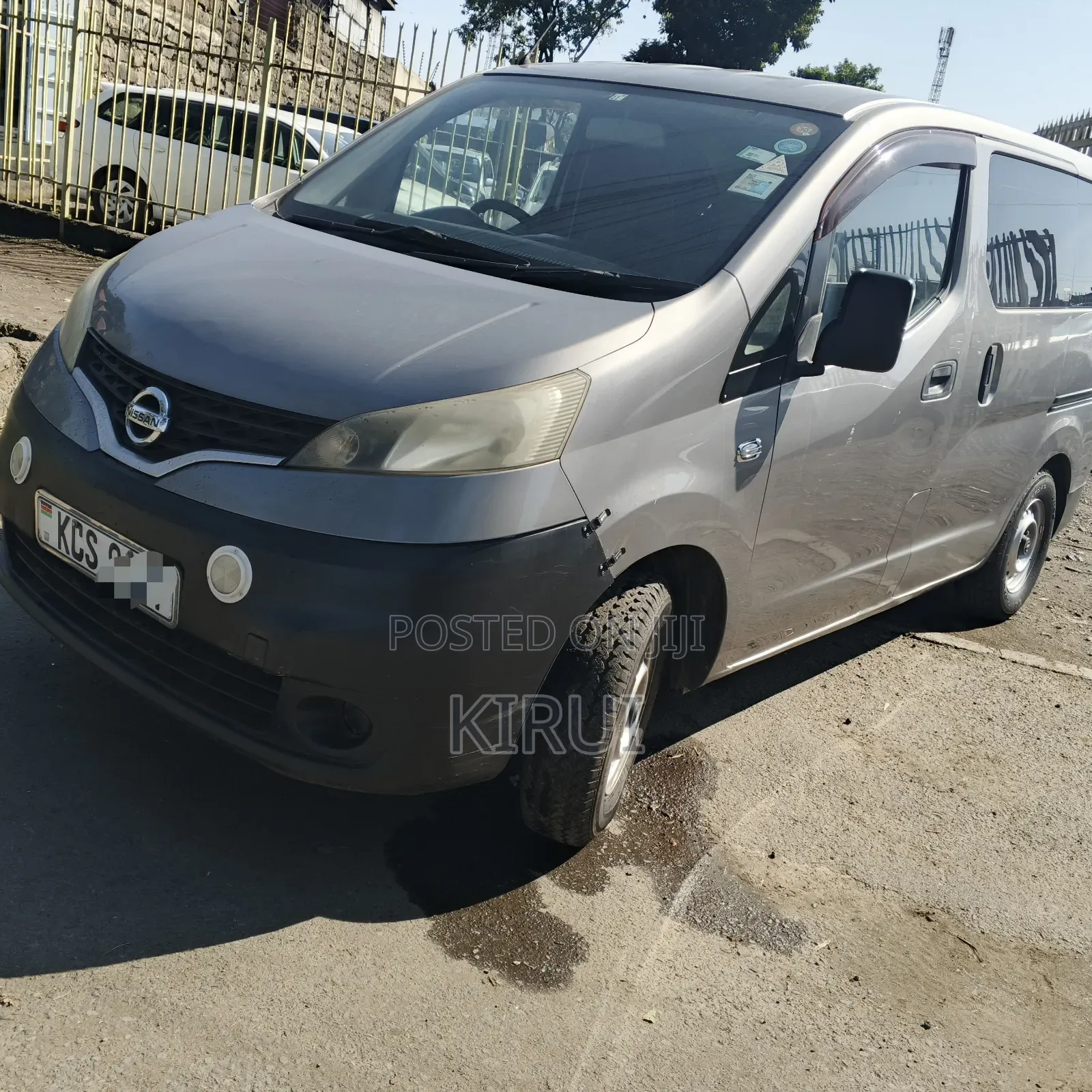 Nissan NV200 2013