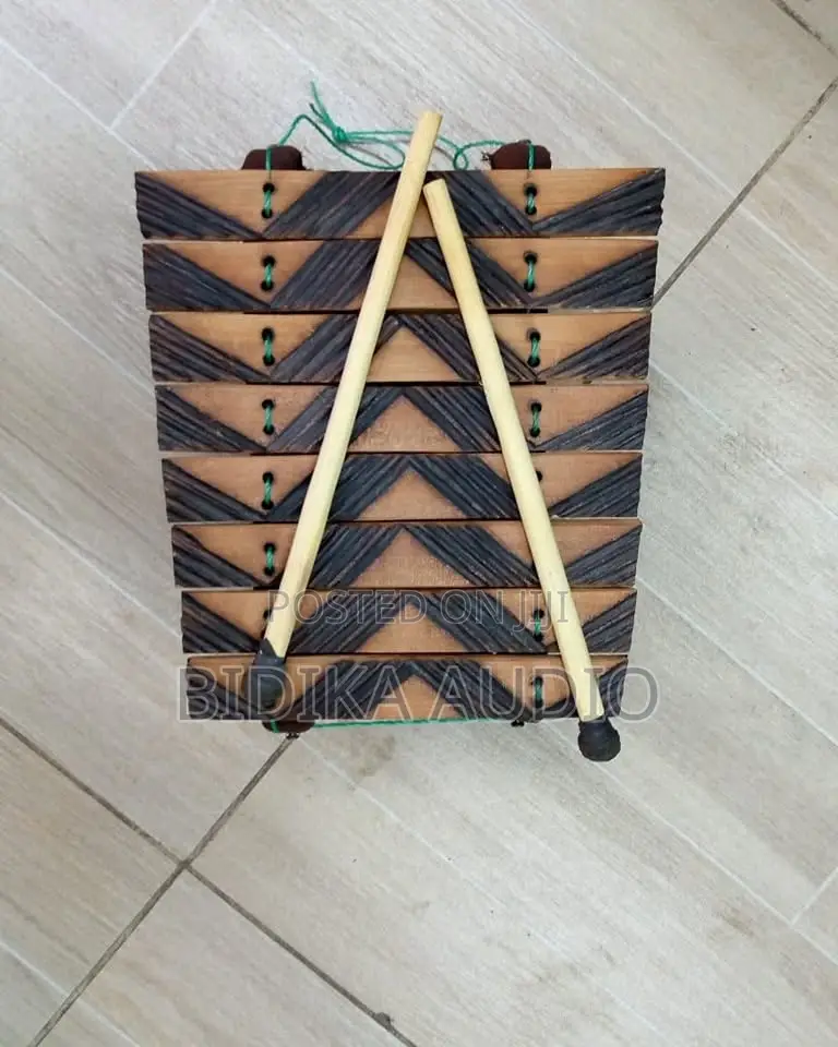 Traditional Carved Wooden Marimba / Balafon With Mallets