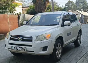 Toyota RAV4 2014 White