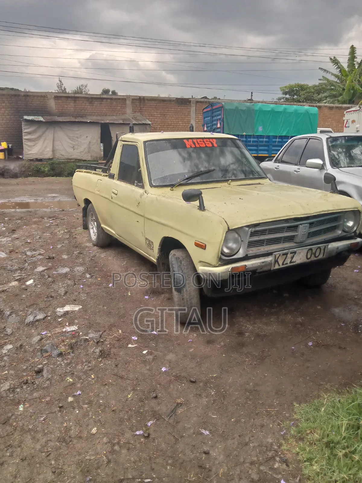 Nissan 1400 1989 Beige