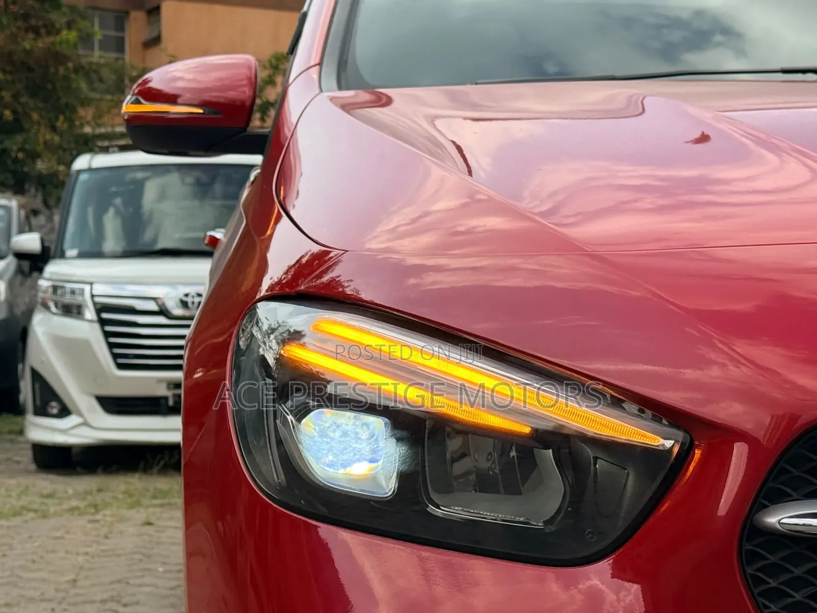 Mercedes-Benz B-Class 2019 Red