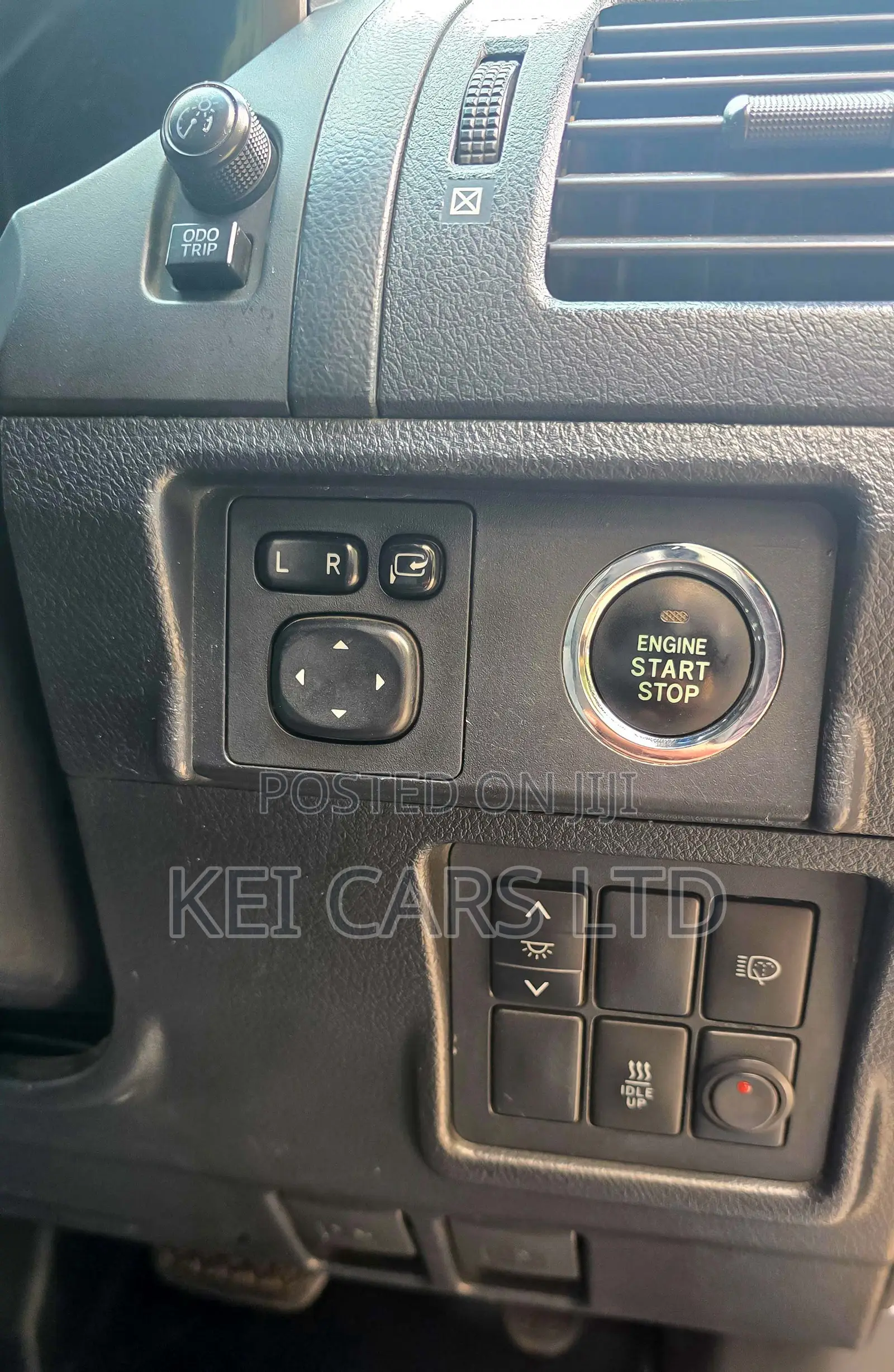 Toyota Land Cruiser Prado KAKADU 2012 Black