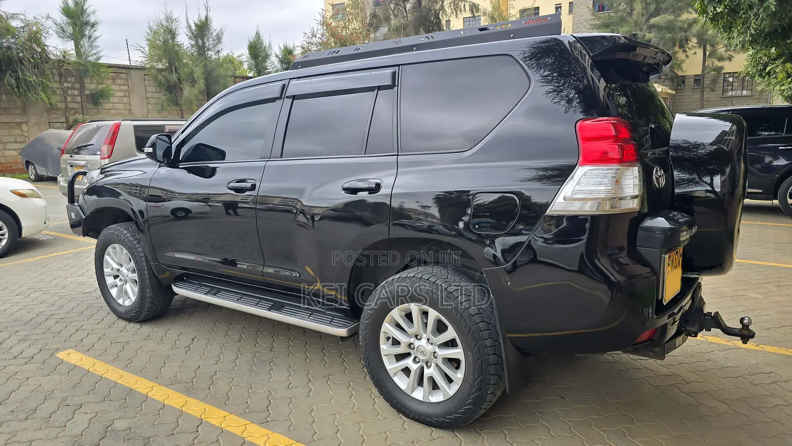Toyota Land Cruiser Prado KAKADU 2012 Black
