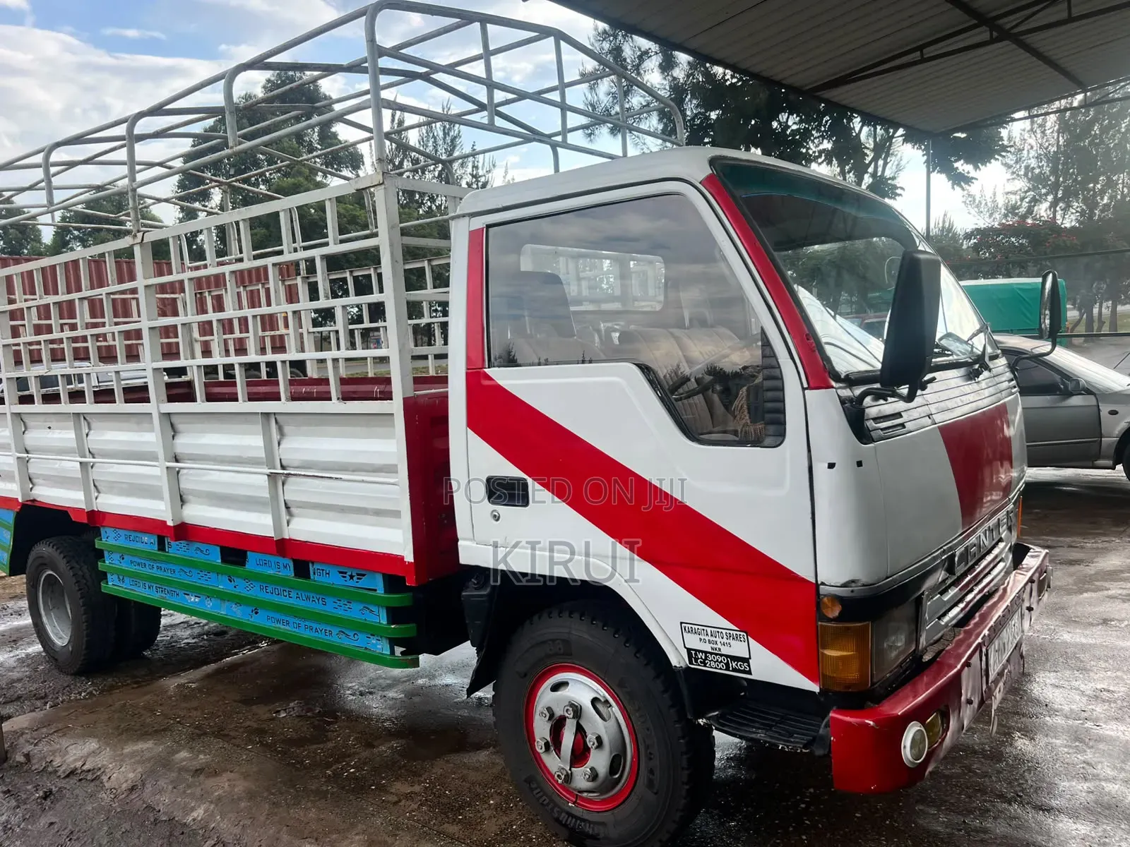 Mitsubishi Canter 4D33
