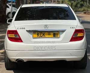 Mercedes-Benz C200 2010 White