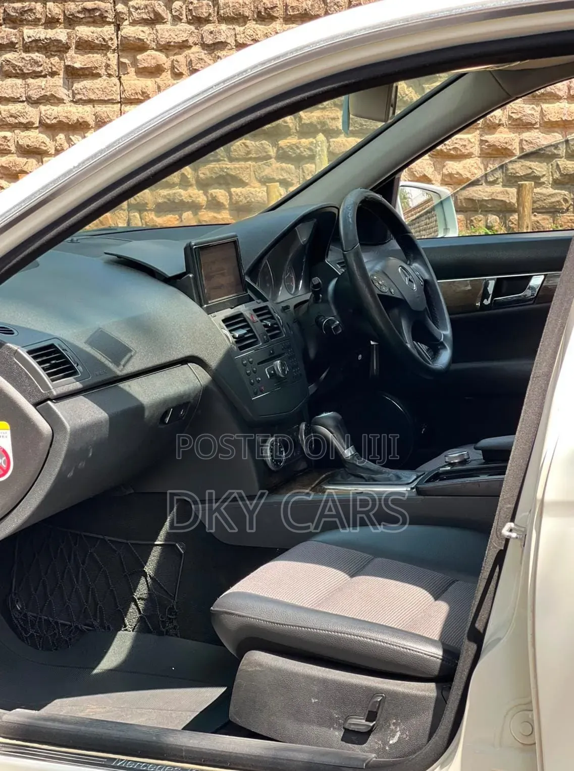 Mercedes-Benz C200 2010 White