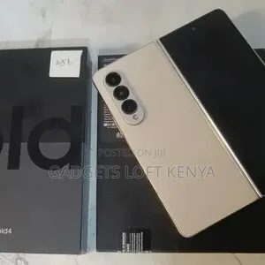 New Samsung Galaxy Z Fold4 256 GB Gold