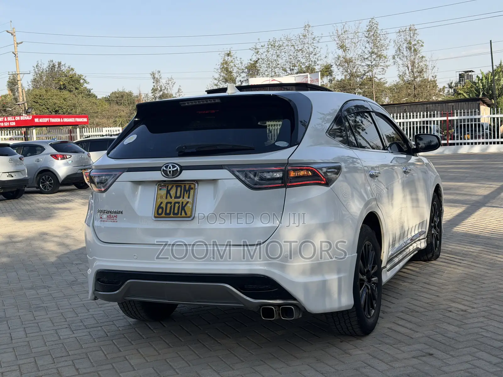 Toyota Harrier 2.0 2016 Pearl