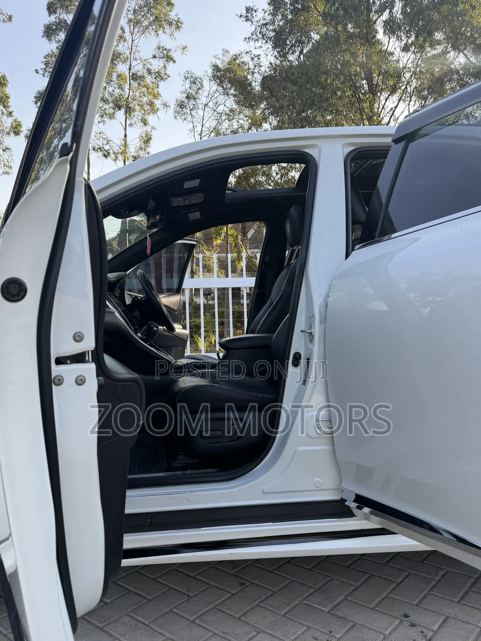 Toyota Harrier 2.0 2016 Pearl
