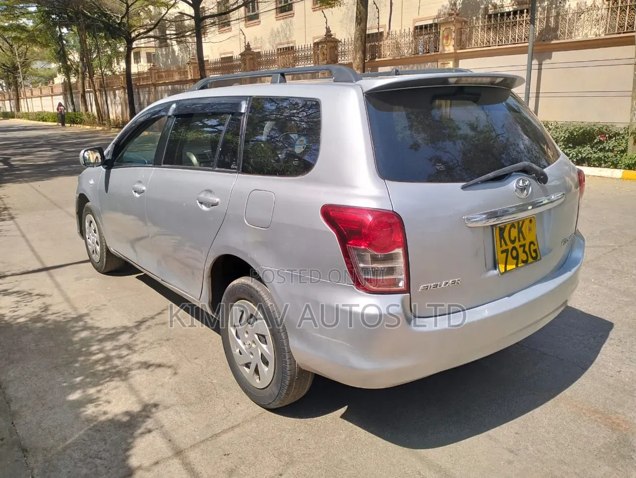 Toyota Corolla Fielder 2009 Silver
