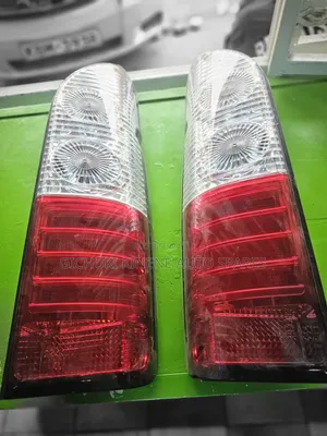 7L Tale Lights