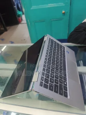 Laptop HP EliteBook 830 G8 16GB Intel Core i7 SSD 512GB