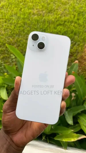 New Apple iPhone 15 128 GB White